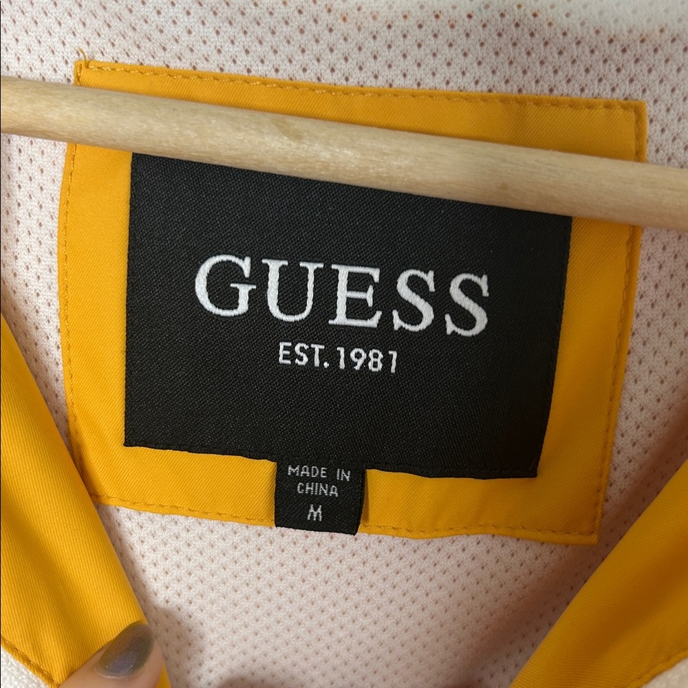Guess lightweight jacket - Picture 3 of 11